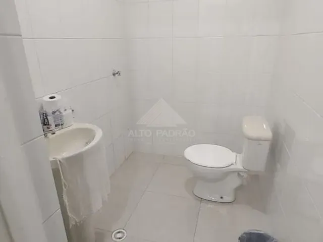 Loja com 115m², para alugar, no bairro Vila Assis Brasil em Mauá