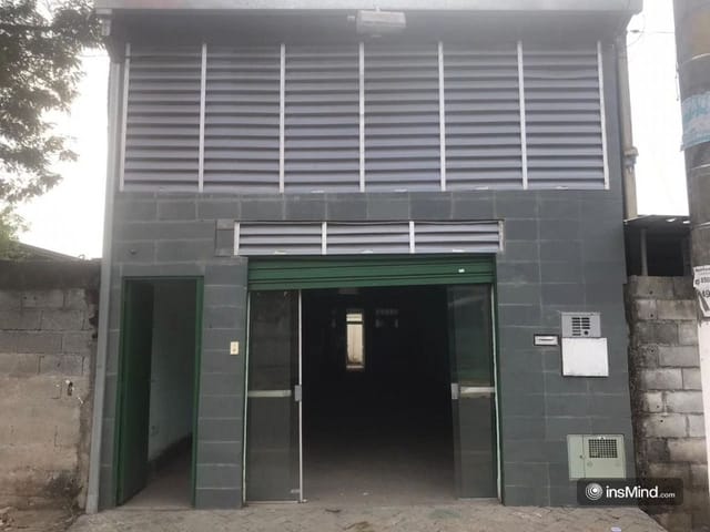 Loja com 150m², para alugar, no bairro Jardim Represa (Fazendinha) em Santana de Parnaíba