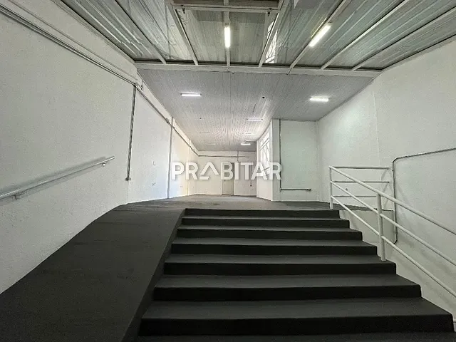 Loja com 90m², para alugar, no bairro Alto da Lapa em São Paulo