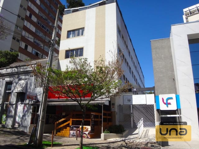 Loja para alugar, no bairro BATEL em Curitiba