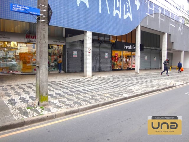 Loja para alugar, no bairro AGUA VERDE em Curitiba