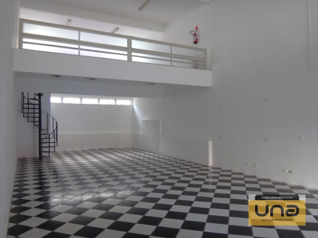Loja para alugar, no bairro AGUA VERDE em Curitiba