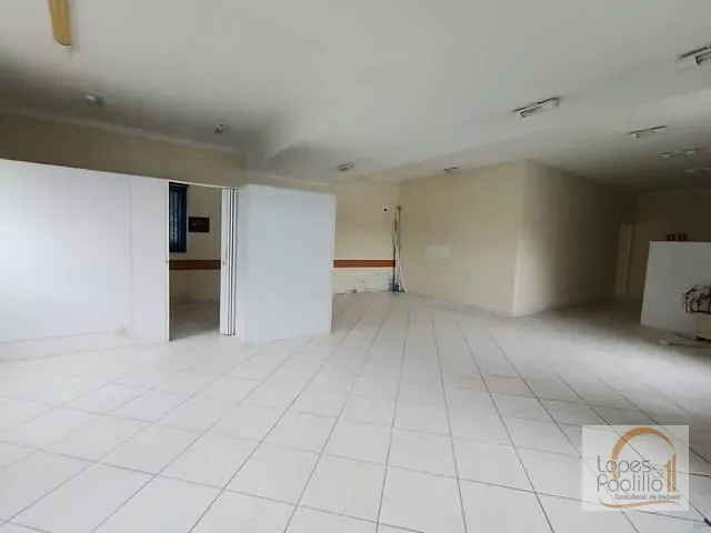 Loja com 300m², para alugar, no bairro Jardim Brasil em Atibaia