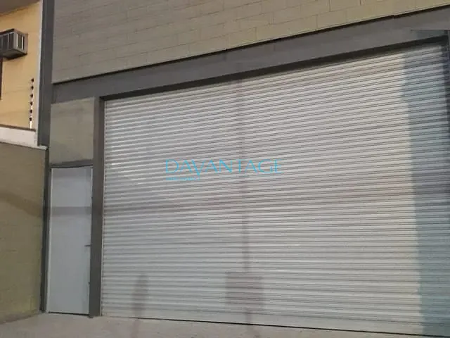 Loja com 140m², para alugar, no bairro Vila Leopoldina em São Paulo