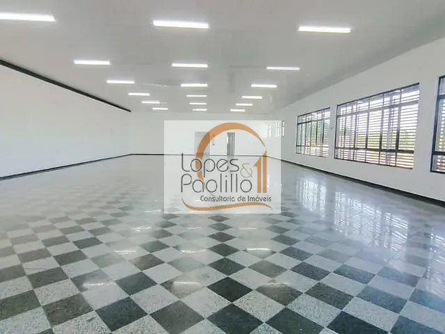 Loja com 356m², para alugar, no bairro Vila Thais em Atibaia