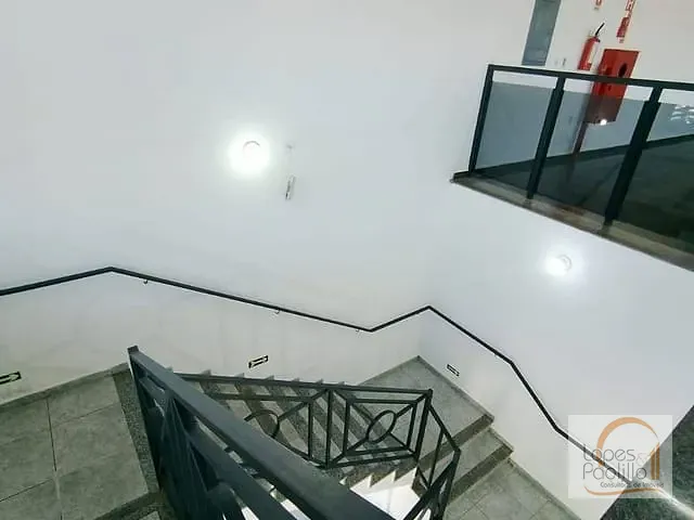 Loja com 356m², para alugar, no bairro Vila Thais em Atibaia