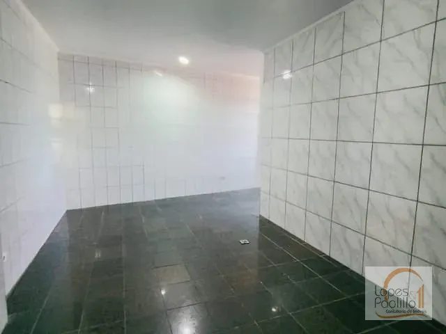 Loja com 356m², para alugar, no bairro Vila Thais em Atibaia