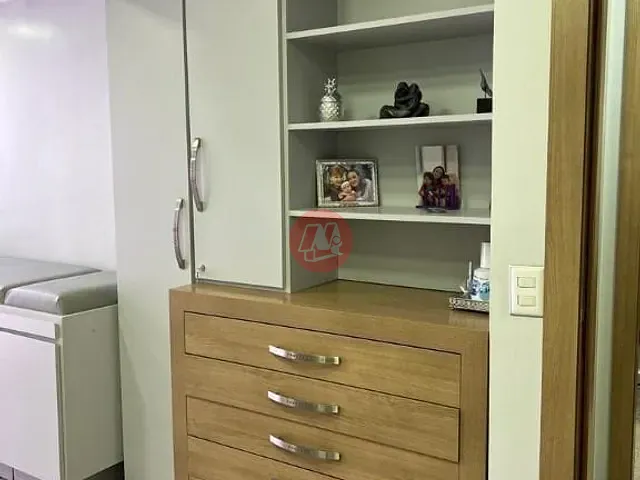 Loja com 109m², à venda, no bairro Rio Branco em Porto Alegre