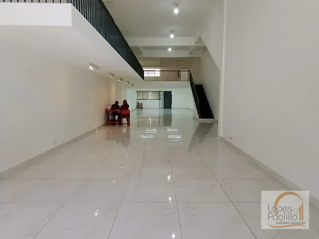 Loja com 168m², para alugar, no bairro Centro em Atibaia
