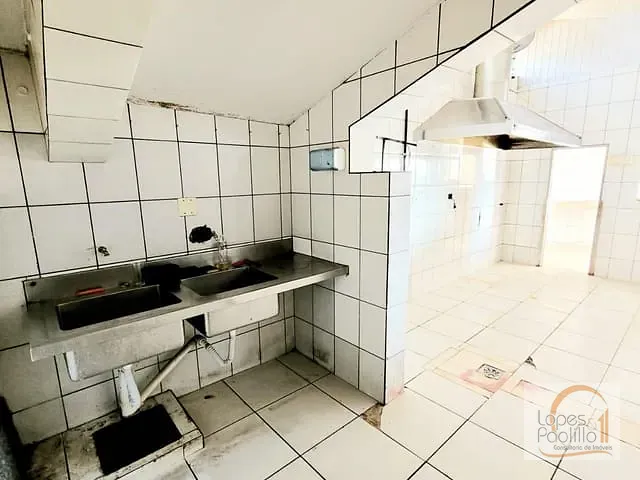 Loja com 120m², para alugar, no bairro Jardim Alvinópolis em Atibaia