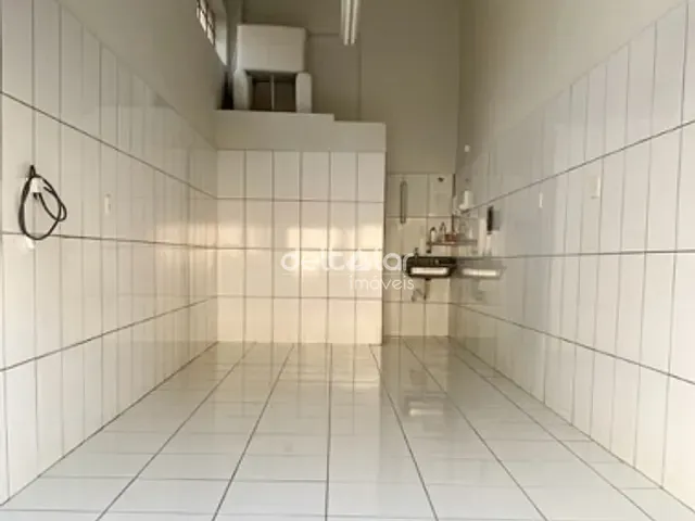 Loja com 31m², para alugar, no bairro São João Batista (Venda Nova) em Belo Horizonte