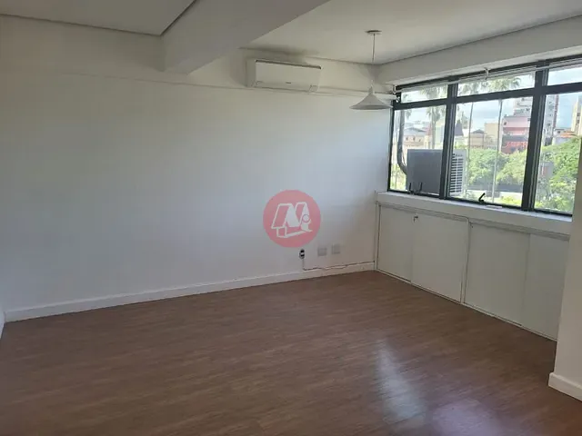 Loja com 92m², à venda ou para alugar, no bairro Bom Fim em Porto Alegre