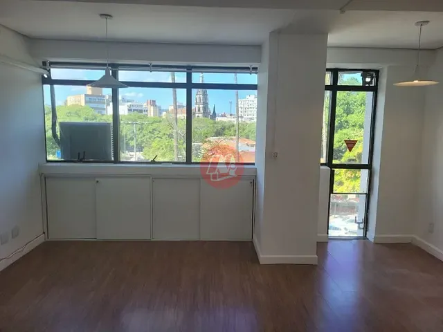 Loja com 92m², à venda ou para alugar, no bairro Bom Fim em Porto Alegre