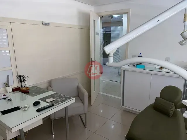 Loja com 145m², à venda, no bairro Rio Branco em Porto Alegre