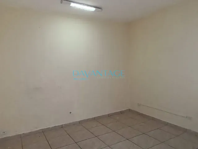 Ponto à venda, no bairro Vila Romana em São Paulo