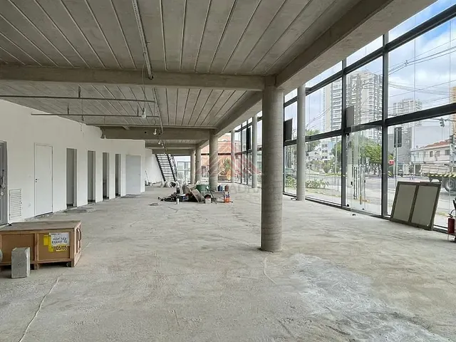 Loja com 829m², para alugar, no bairro Santa Paula em São Caetano do Sul