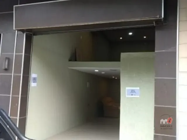 Loja para alugar, no bairro Bingen em Petrópolis