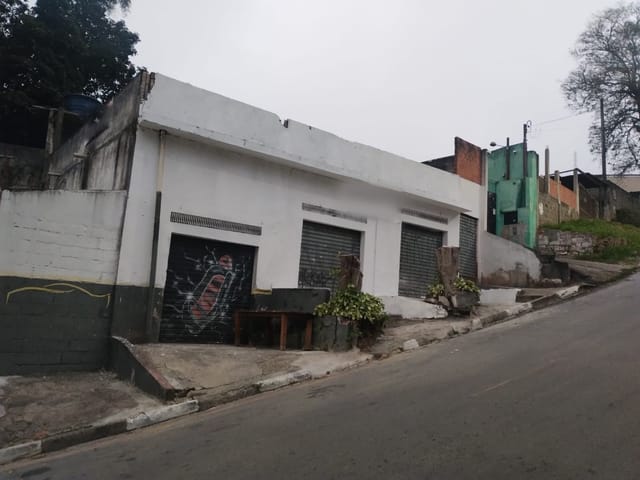 Loja com 18m², para alugar, no bairro Jardim Dinorah em Cotia