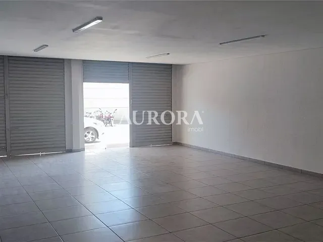 Loja com 180m², para alugar, no bairro Vila Shimabokuro em Londrina