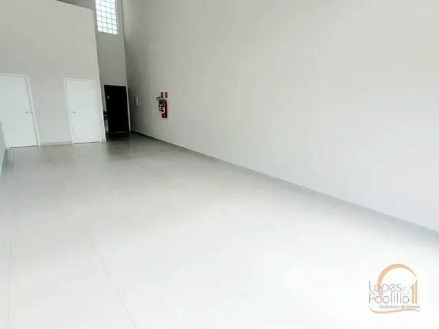 Loja com 60m², para alugar, no bairro Atibaia Jardim em Atibaia