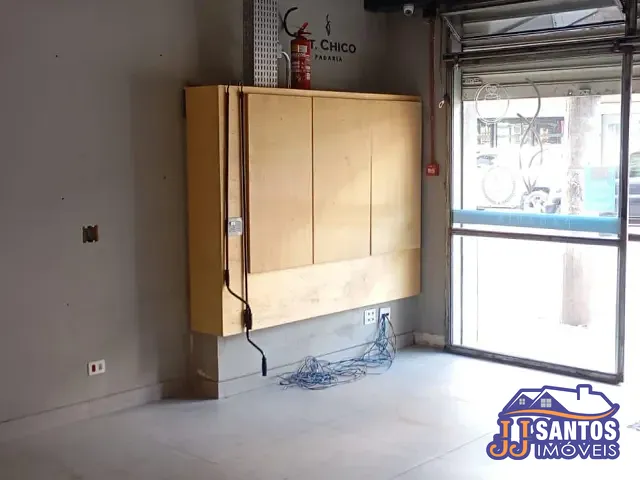 Loja com 100m², para alugar, no bairro Pinheiros em São Paulo