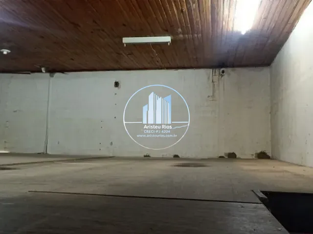 Loja com 75m², para alugar, no bairro Centro em Pouso Alegre