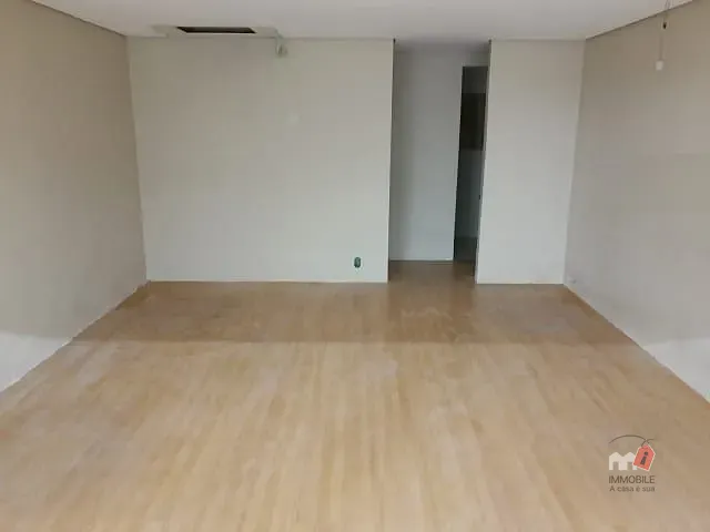 Loja para alugar, no bairro Centro em Petrópolis