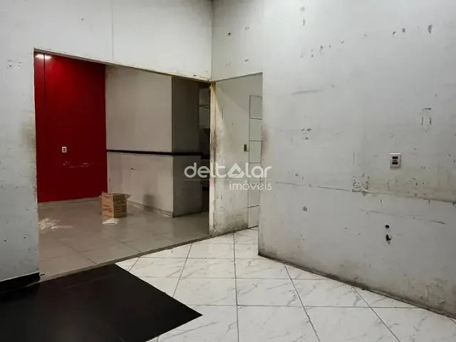 Loja com 28m², para alugar, no bairro Santa Mônica em Belo Horizonte