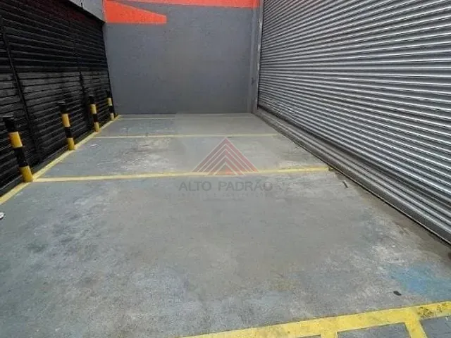 Loja com 300m², para alugar, no bairro Jardim Zaira em Mauá