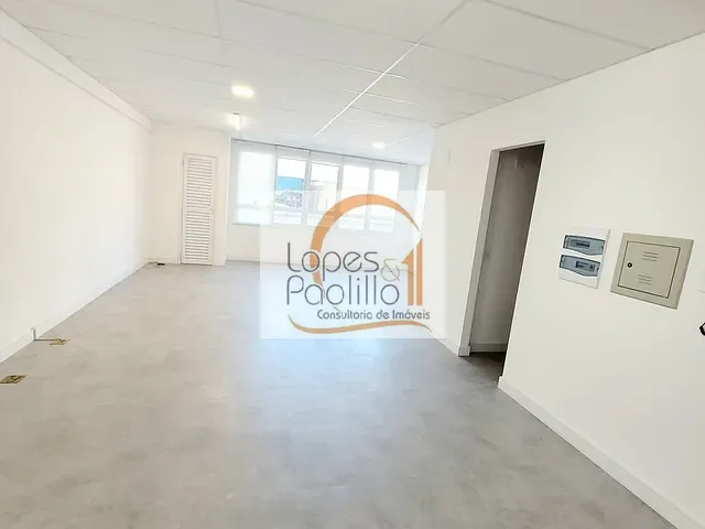 Sala com 45m², para alugar, no bairro Alvinópolis em Atibaia