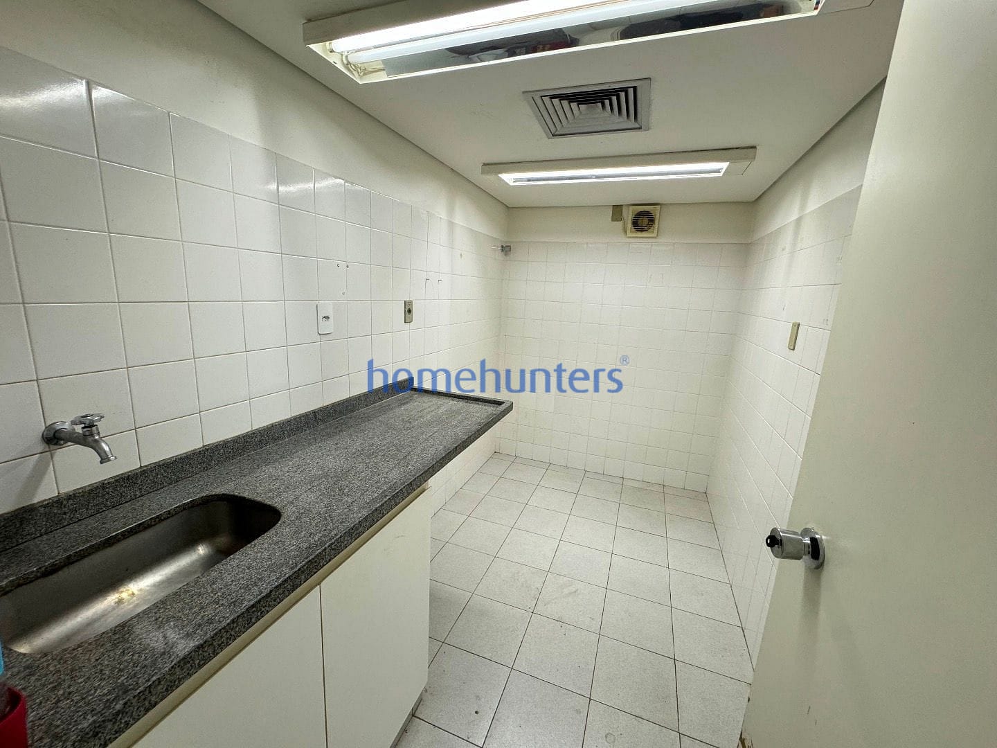 Loja-Salão à venda e aluguel, 300m² - Foto 9