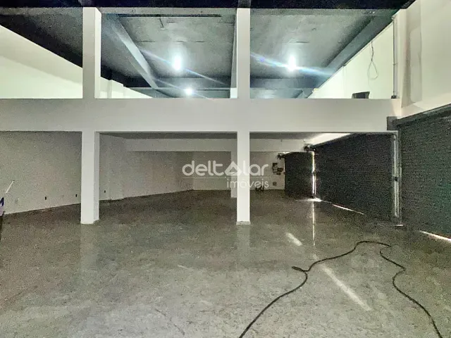 Loja com 290m², para alugar, no bairro Santa Mônica em Belo Horizonte