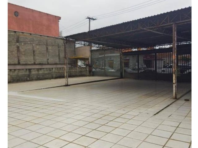 Loja para alugar, no bairro Ayrosa em Osasco