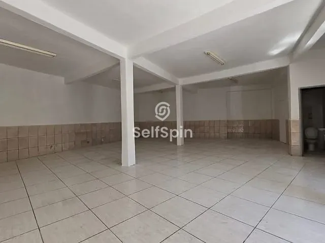 Loja para alugar, no bairro Barreto em Niterói