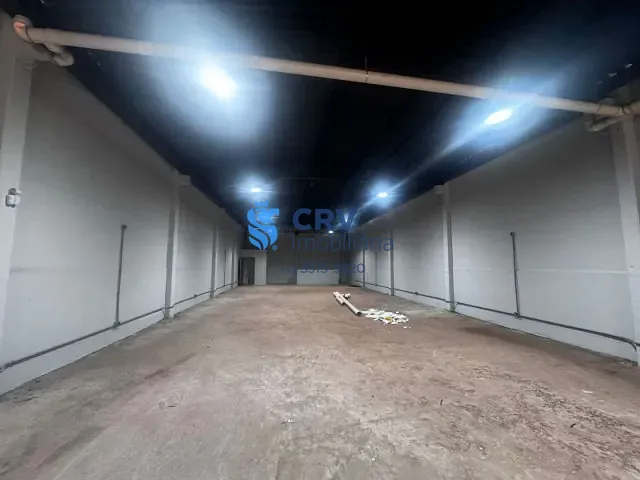 Loja com 740m², para alugar, no bairro Bandeirantes em Londrina