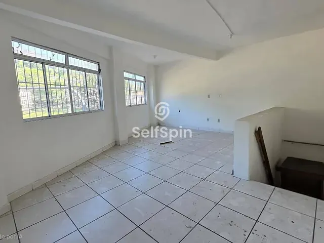Loja para alugar, no bairro Barreto em Niterói