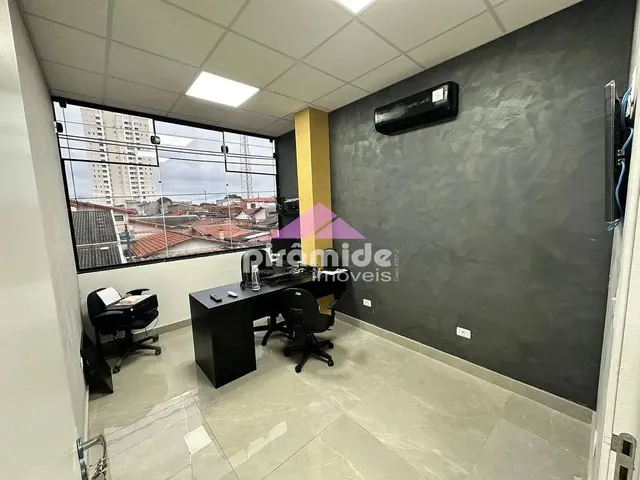 Loja com 10m², para alugar, no bairro Jardim Ismênia em São José Dos Campos