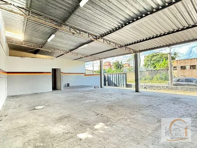 Loja com 300m², para alugar, no bairro Alvinópolis em Atibaia