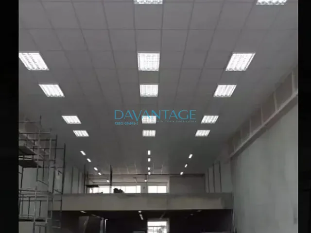 Loja com 600m², para alugar, no bairro Itaberaba em São Paulo