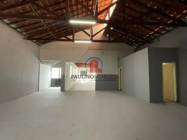 Loja com 350m², para alugar, no bairro Vila Massucheto em Americana