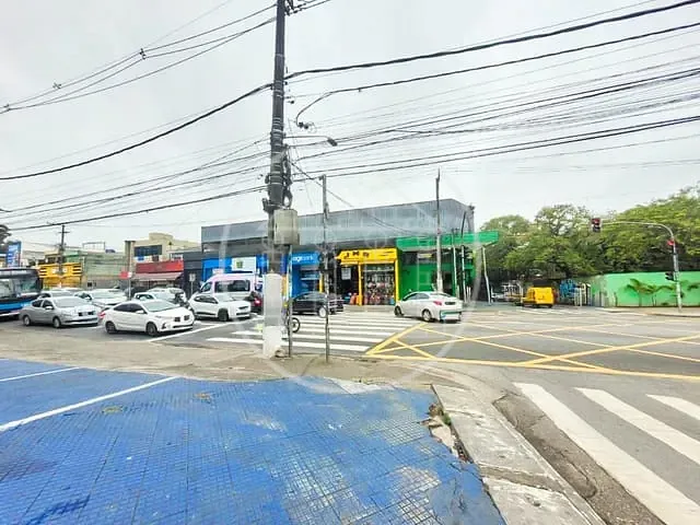 Loja com 25m², para alugar, no bairro Parque Brasil em São Paulo