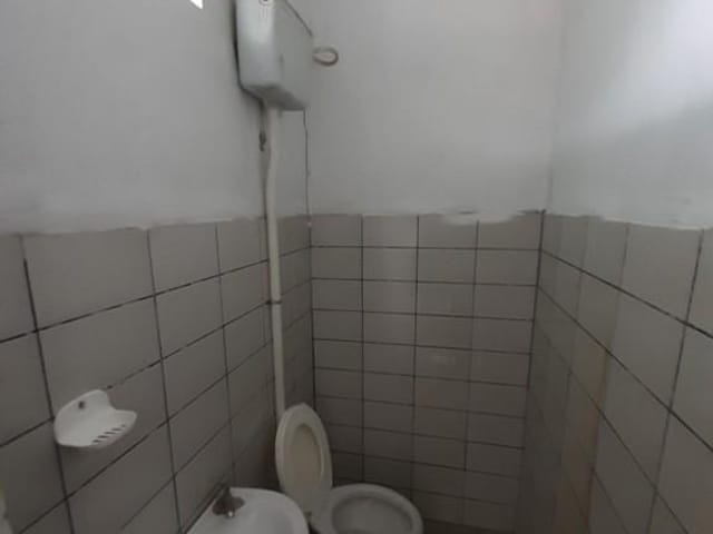 Loja para alugar, no bairro Cajuru em Curitiba