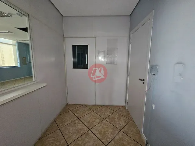 Loja para alugar, no bairro Centro Histórico em Porto Alegre