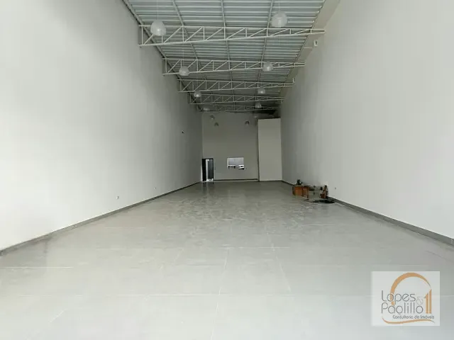 Loja com 120m², para alugar, no bairro Atibaia Jardim em Atibaia