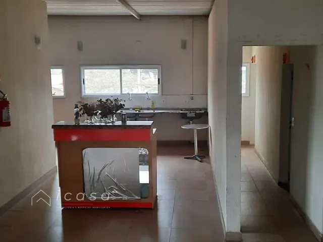 Loja com 310m², à venda, no bairro Vila Industrial em São José dos Campos