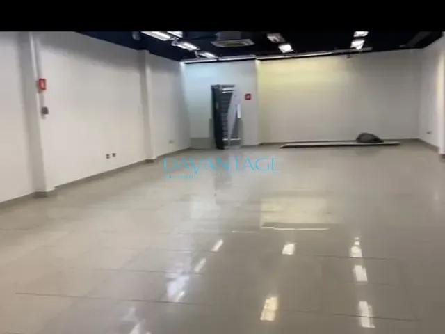 Loja com 350m², para alugar, no bairro Vila Leopoldina em São Paulo