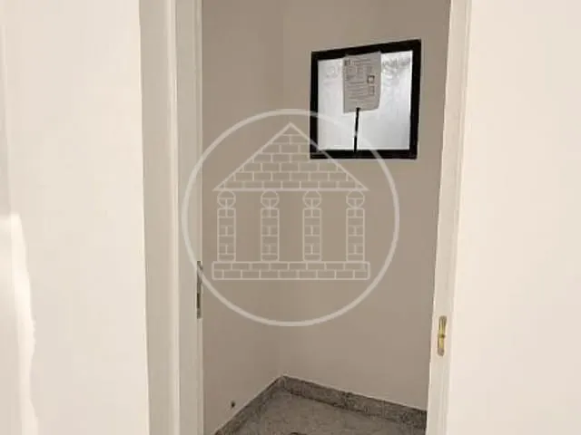 Loja com 100m², para alugar, no bairro Jd. São Judas Tadeu em São Paulo