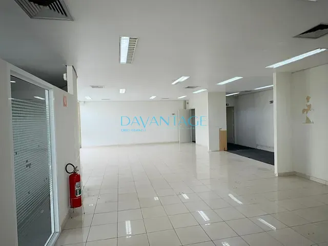 Loja com 1330m², para alugar, no bairro Centro em Campinas