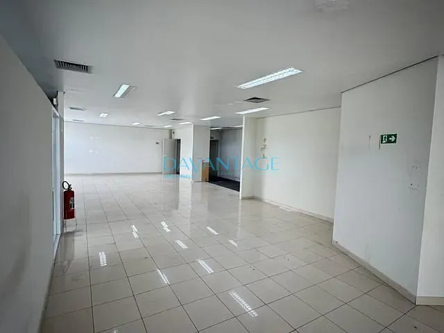 Loja com 1330m², para alugar, no bairro Centro em Campinas