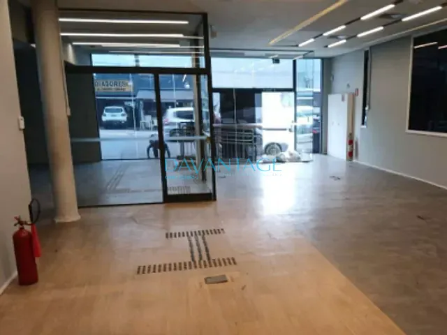 Loja com 750m², para alugar, no bairro Limão em São Paulo